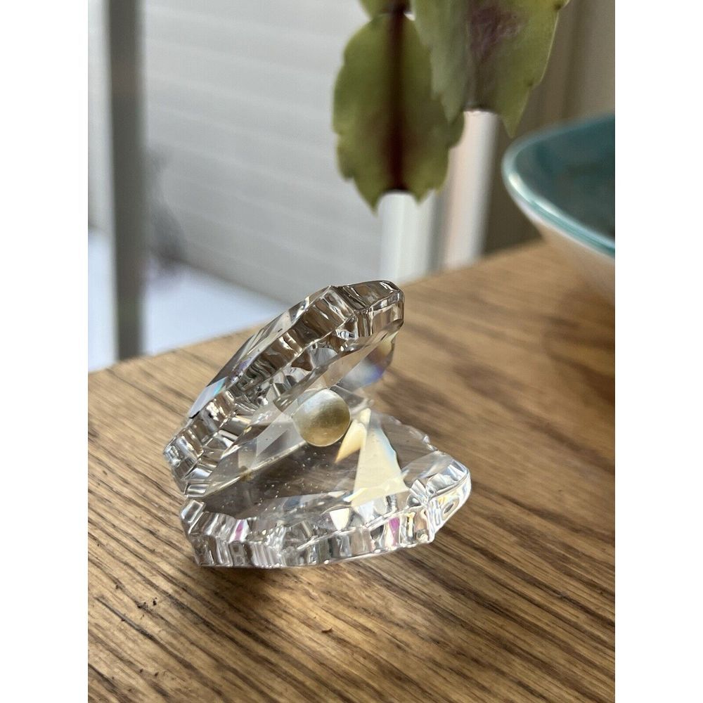 Swarovski Crystal Oyster Clam ShellWith Pearl 2.5" x 2"